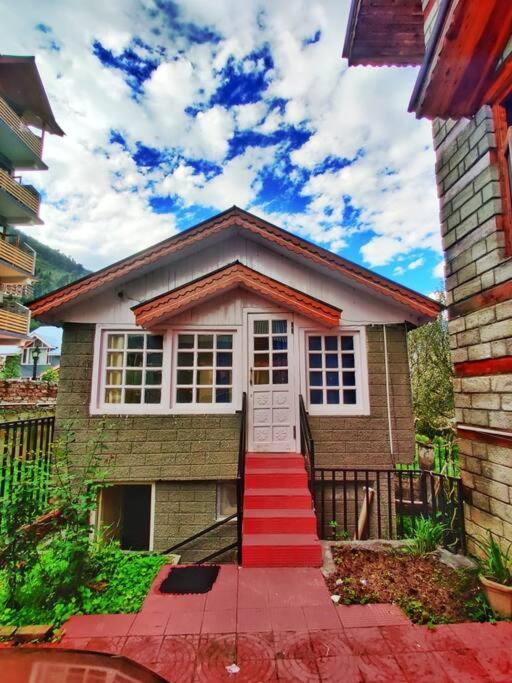 Aroma Taru Villa / Cottage ,Manali Екстериор снимка